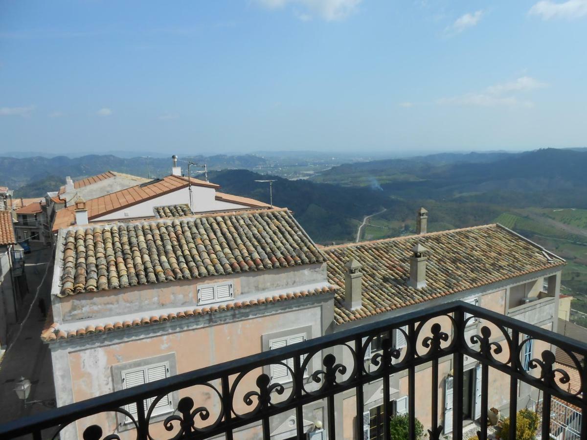 Holiday House Apartment Santa Severina Екстериор снимка